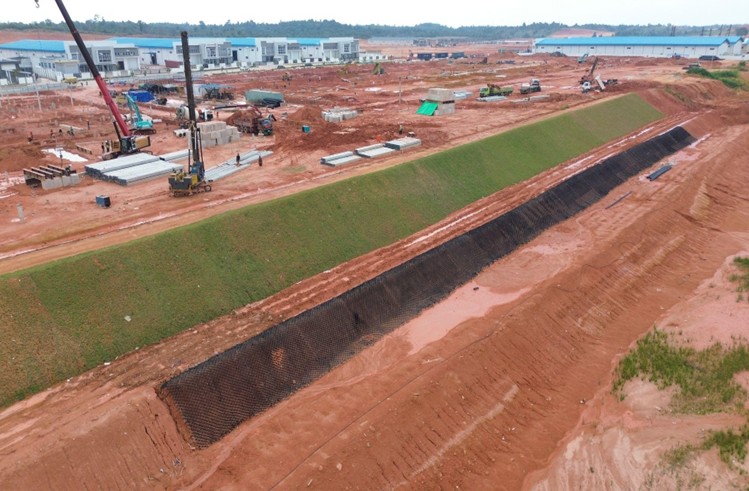 Geocell Implementation at Tunas Prima Industrial Estate Batam